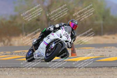 media/Sep-10-2022-SoCal Trackdays (Sat) [[a5bf35bb4a]]/Turn 6 (1140am)/